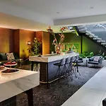 So/ Auckland